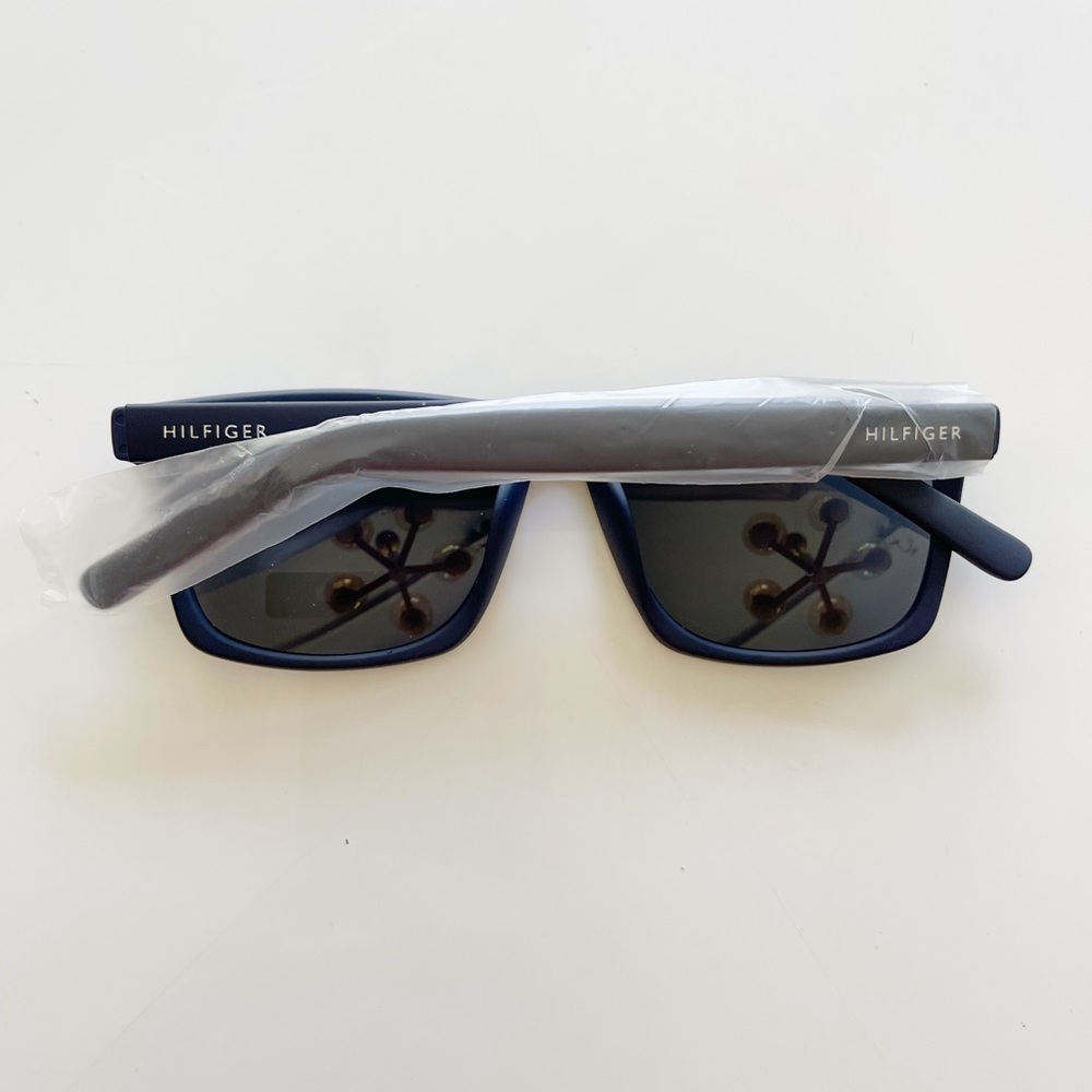 Tommy Hilfiger Hedwig Square Sunglasses Matte Blue - Picture 2 of 3